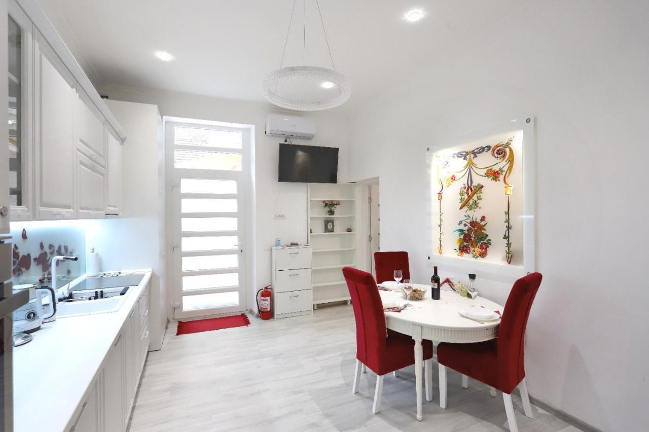 Central Luxury Apartments Oradea Εξωτερικό φωτογραφία