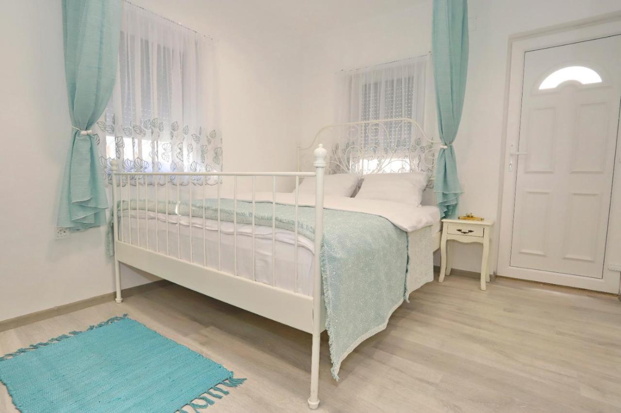 Central Luxury Apartments Oradea Εξωτερικό φωτογραφία